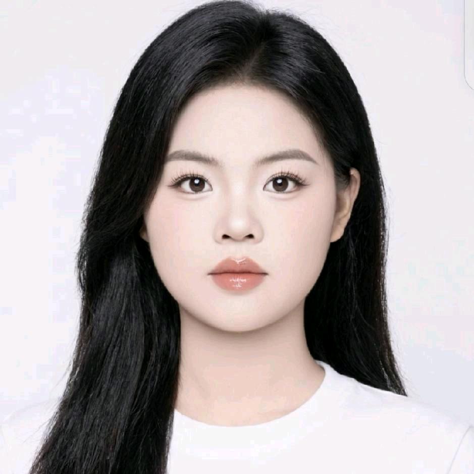 贵阳龙湖甲秀推荐官-张张