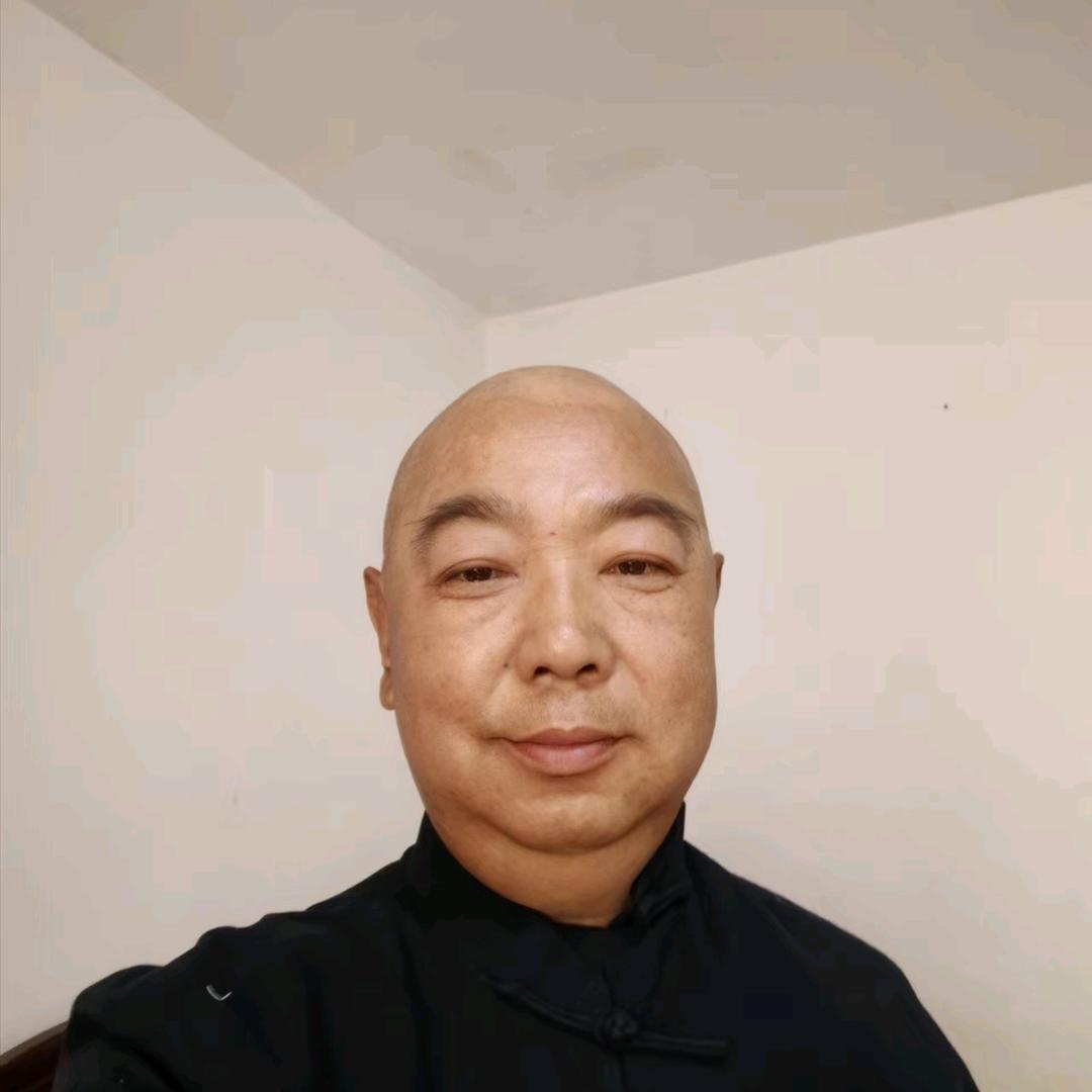 易海老师讲课了