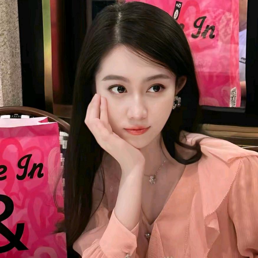 大李Dali （精选女装穿搭）