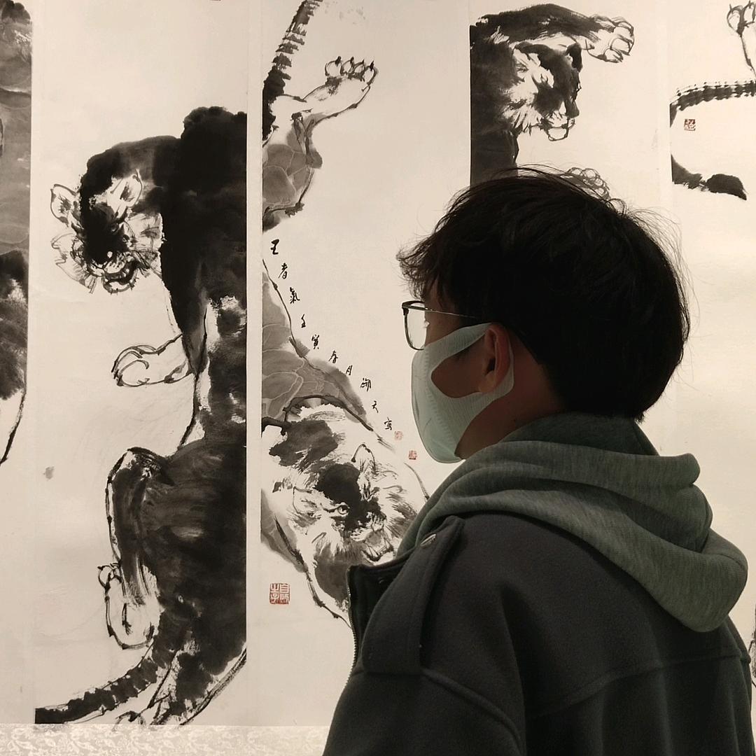 小王是天外来物