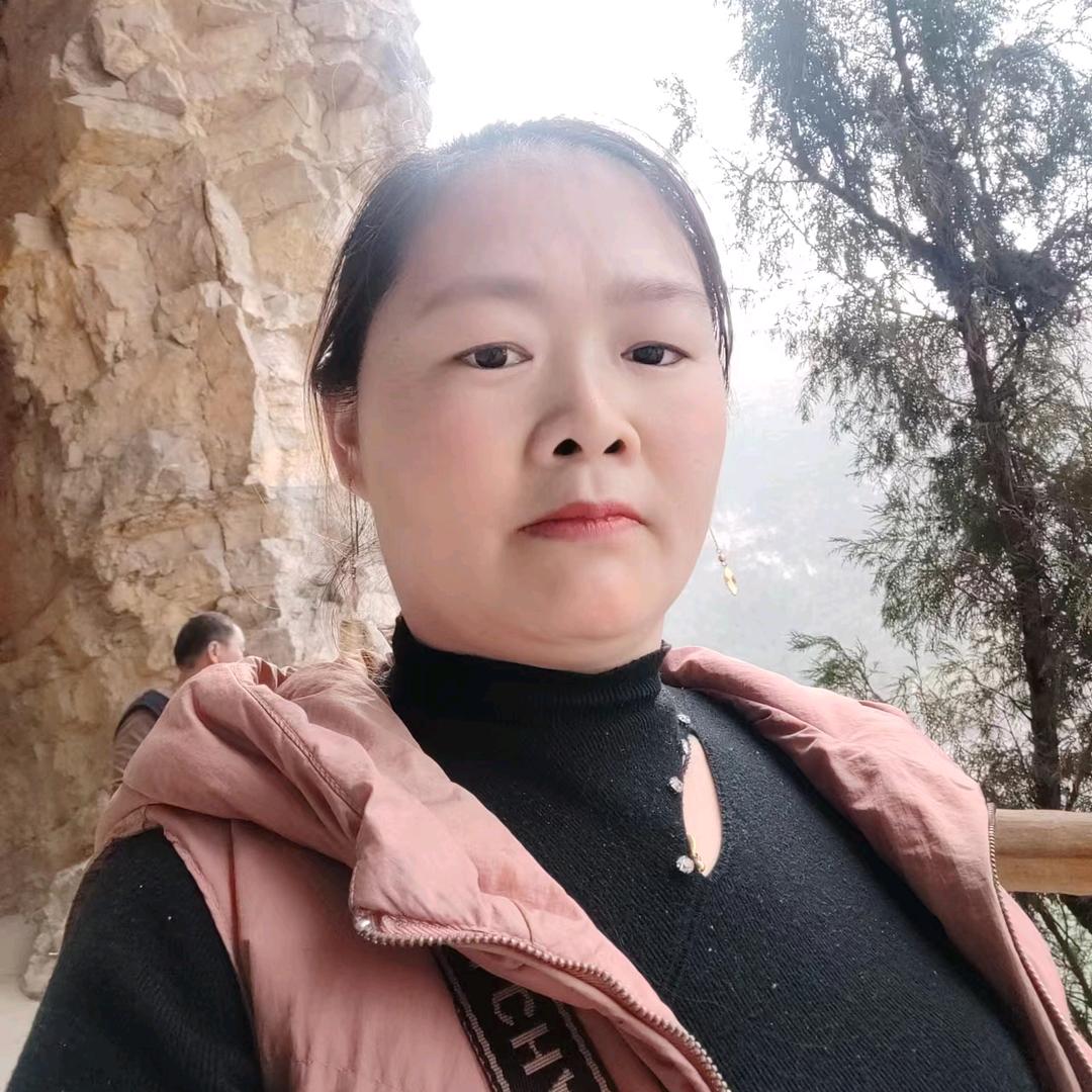 荣荣姐