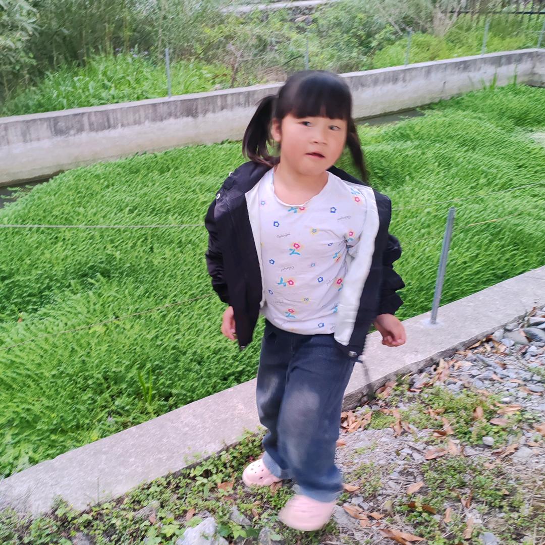 小婷婷。