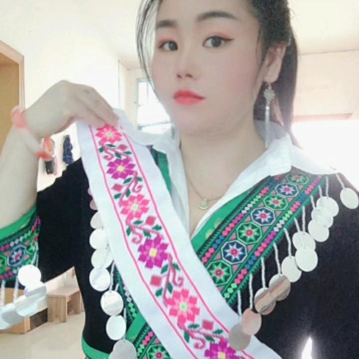 ☞ 苗族美娇娘☜