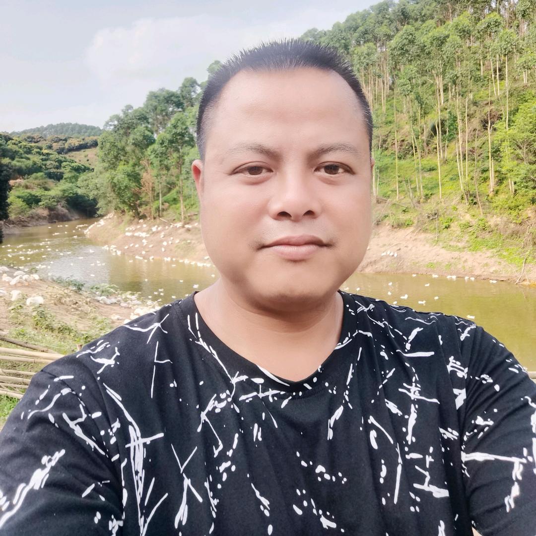 为最初的梦想依然在努力前行