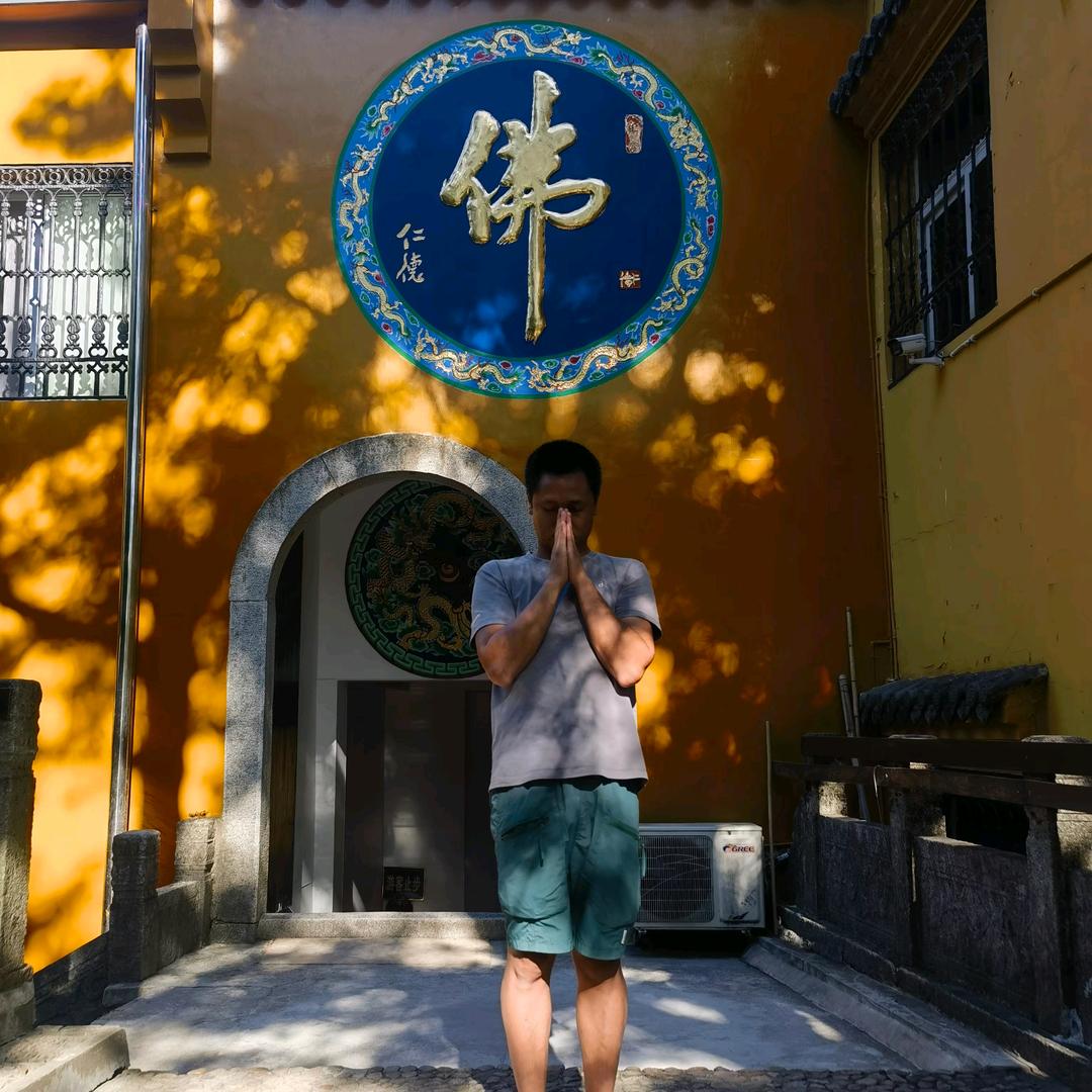 岁月饶过谁