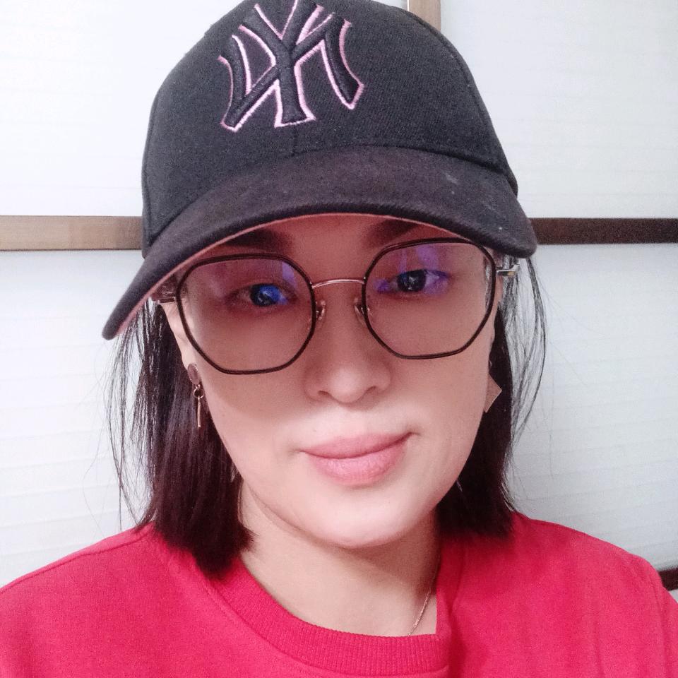 姜君玲