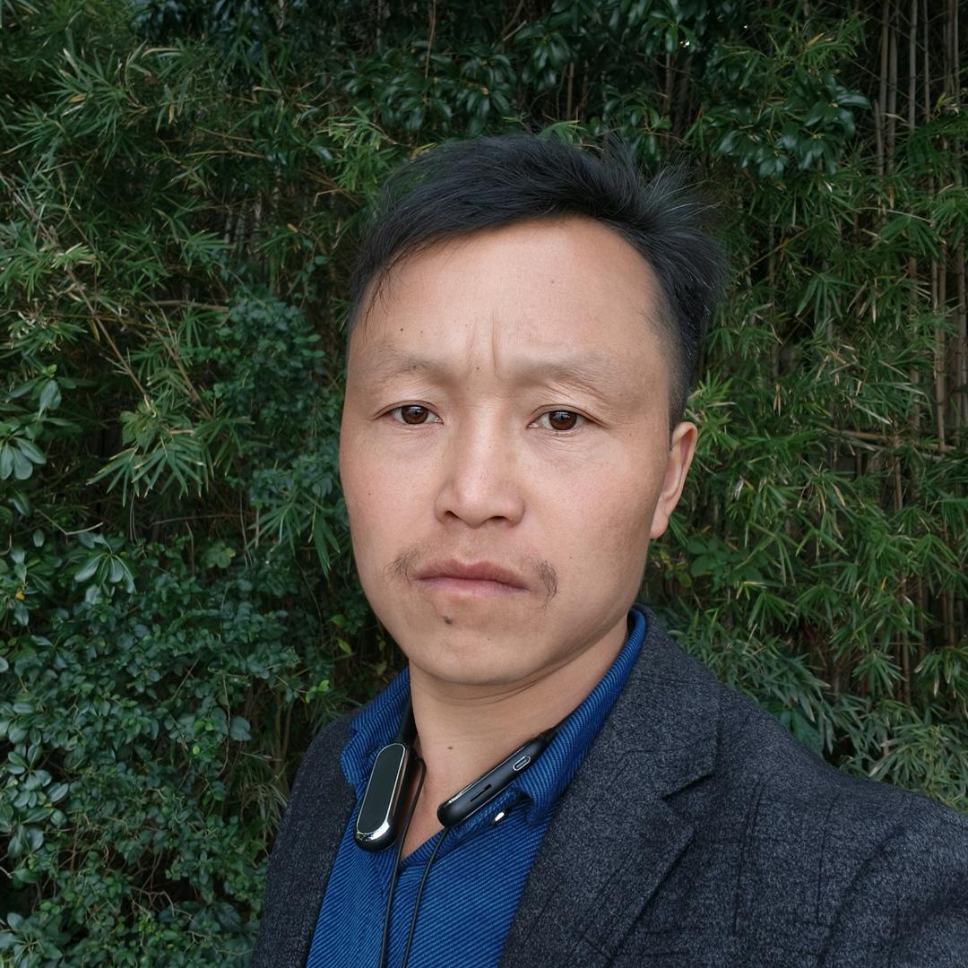 隔壁匡小松