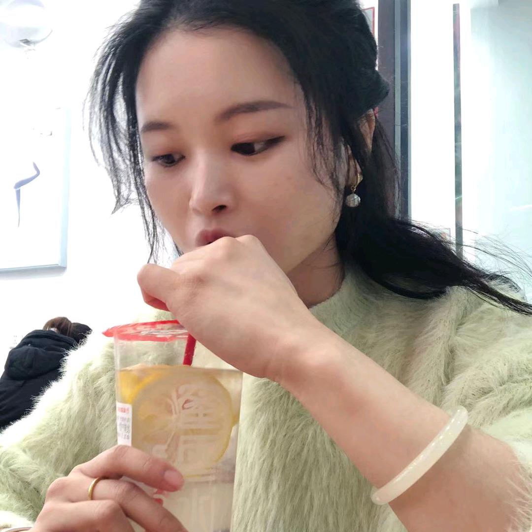 陈晨老板娘
