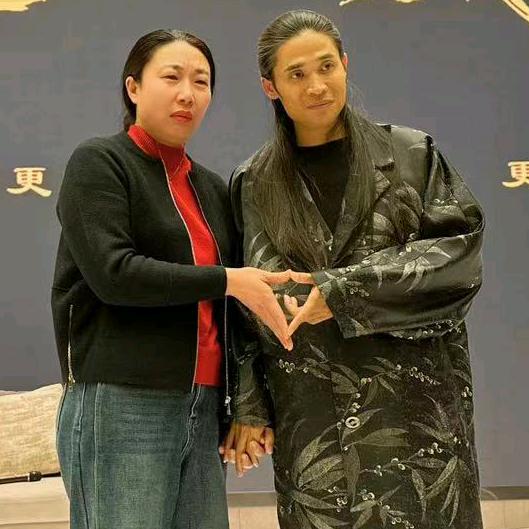 觉者无名传播爱