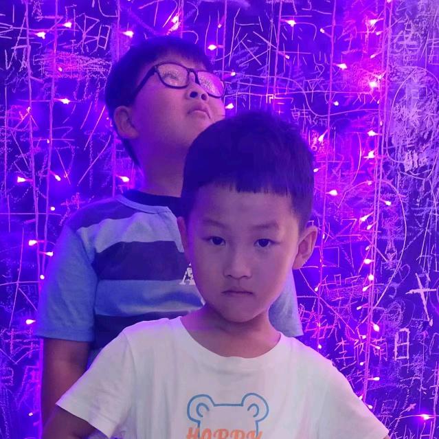 禄，轲