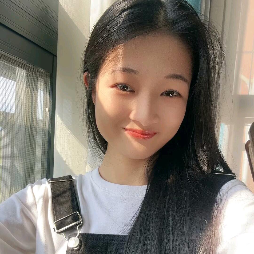 小梁同学