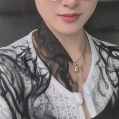 高脚杯