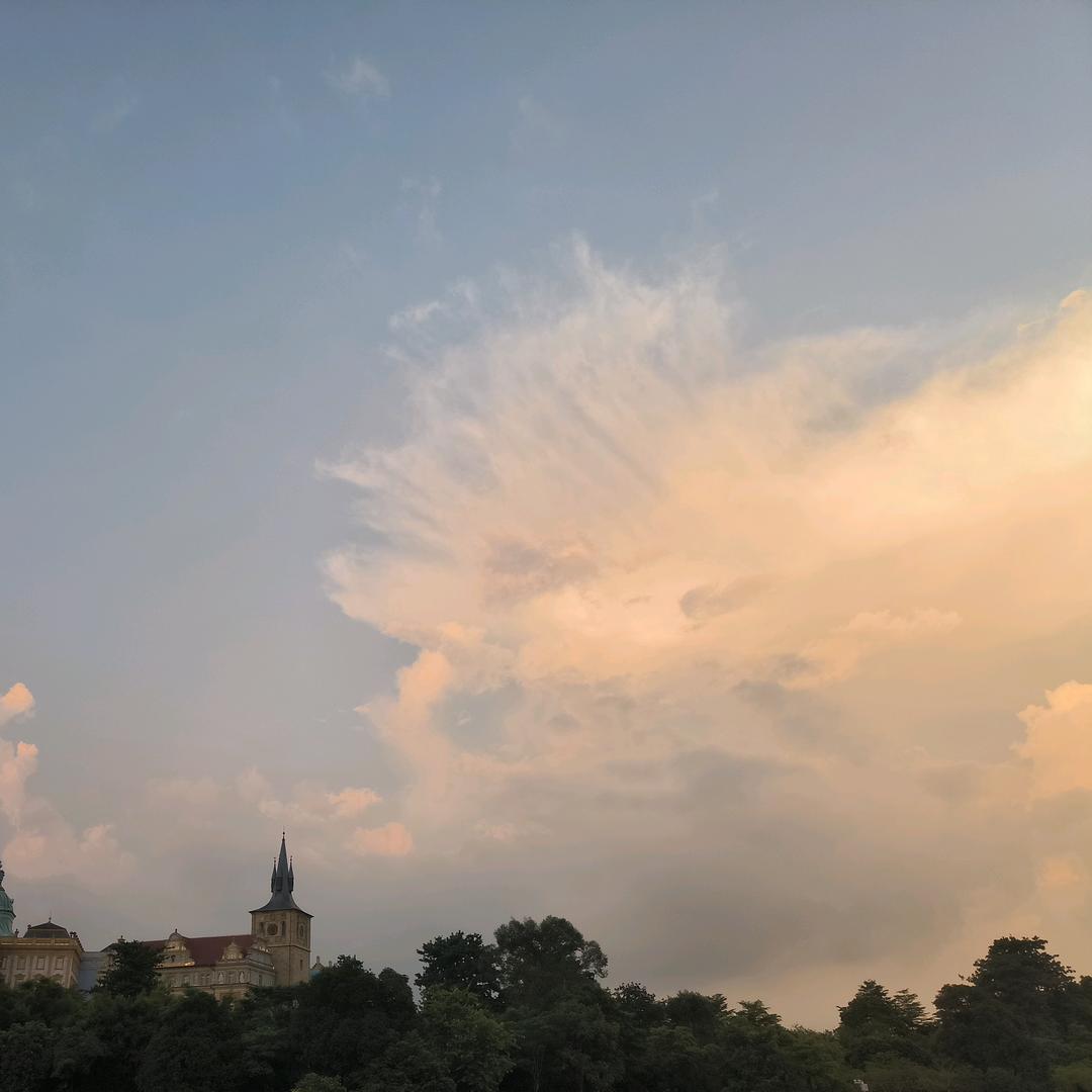 听风不是雨