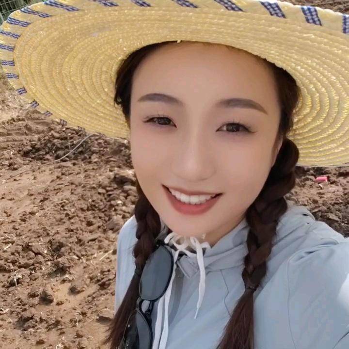 欣欣在农场