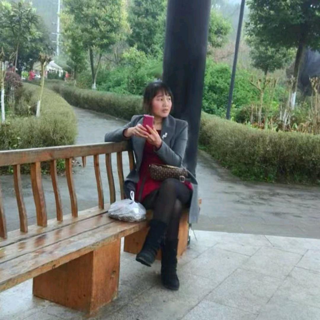 武隆钰欣窗帘任姐