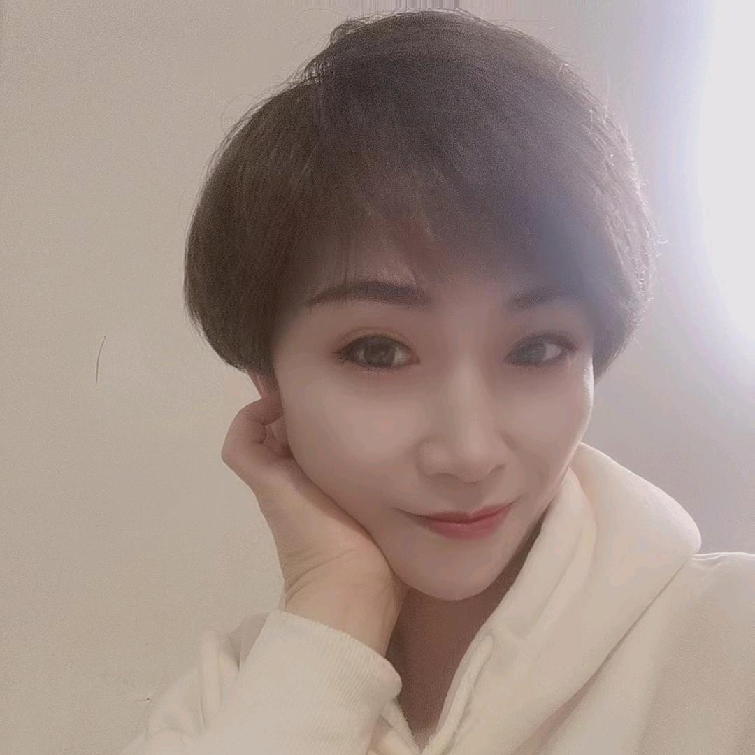 连姐 （晚21:20开播）