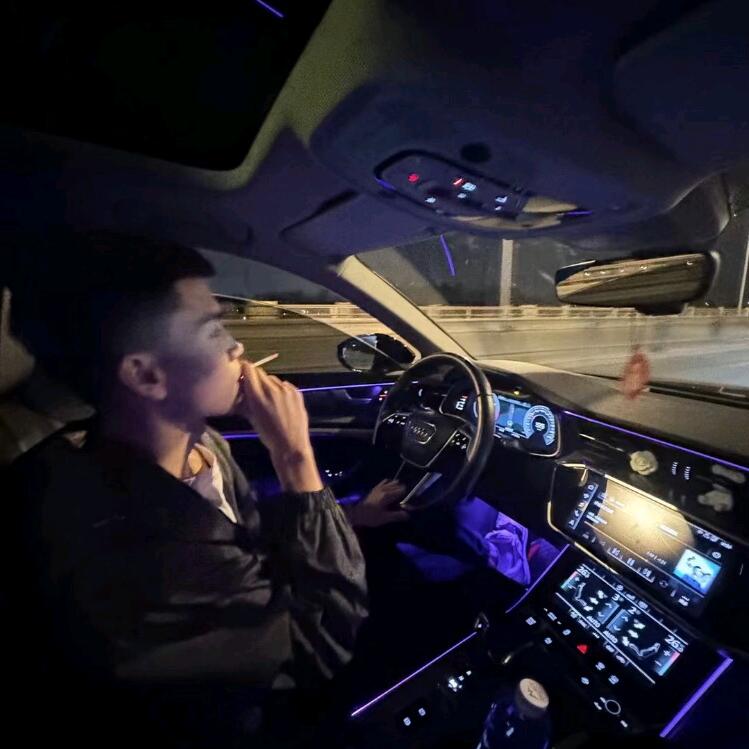😈刘浩楠