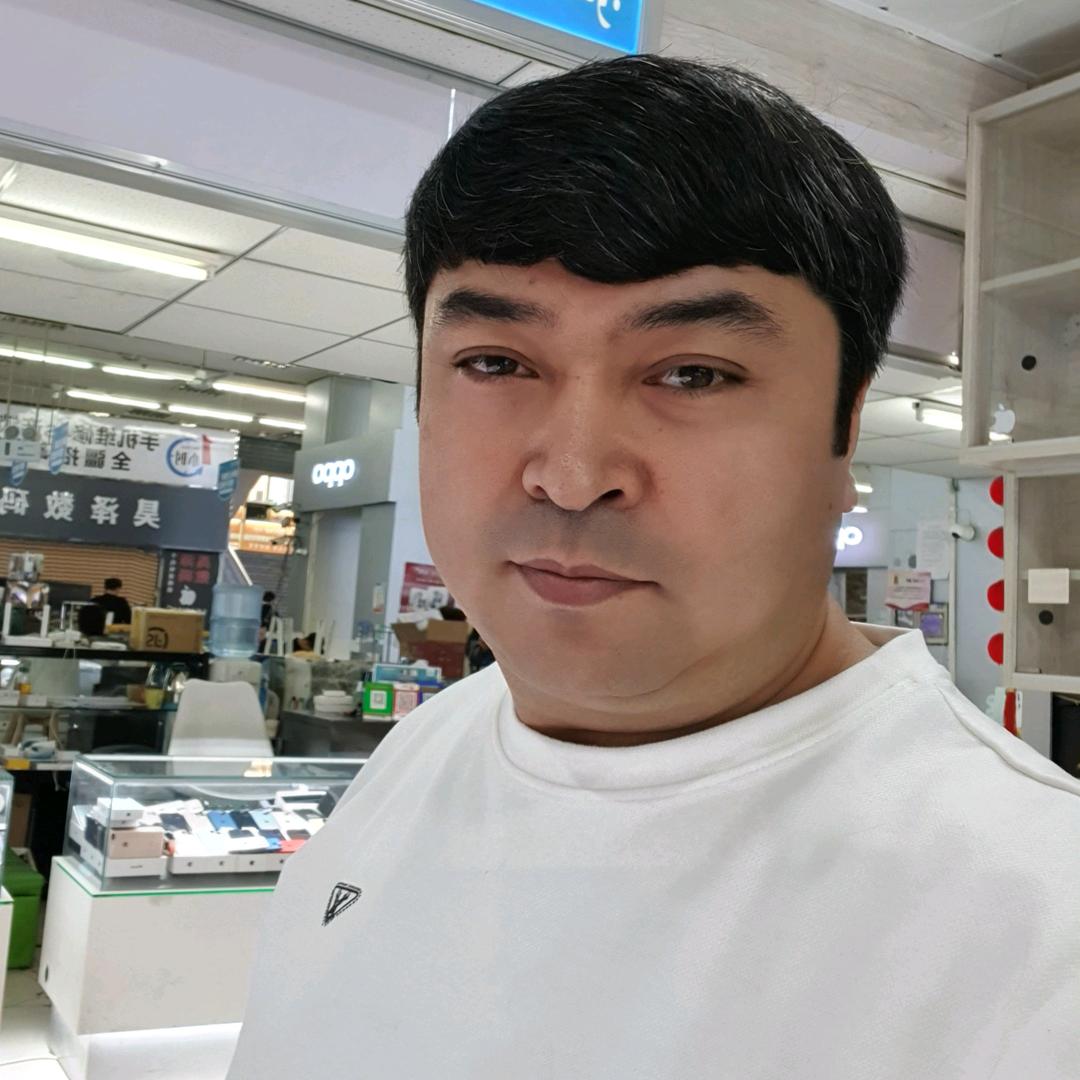 深圳市福田区托合提手机配件经营部