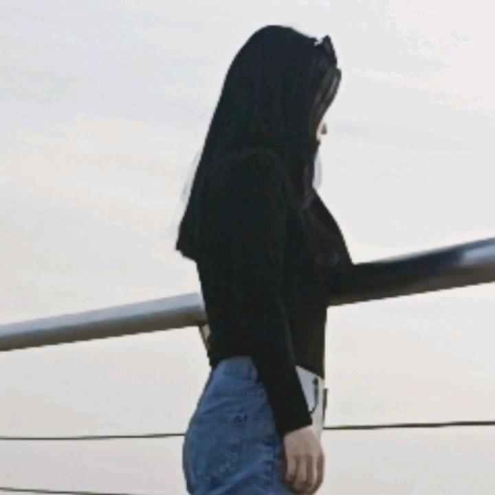 布依卢飞儿