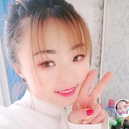 甜美的外表，核弹力量
