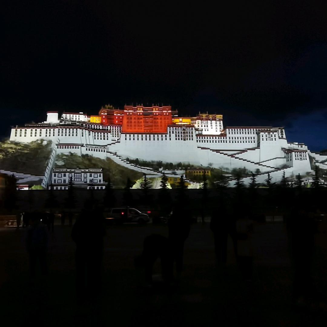 拉巴次仁