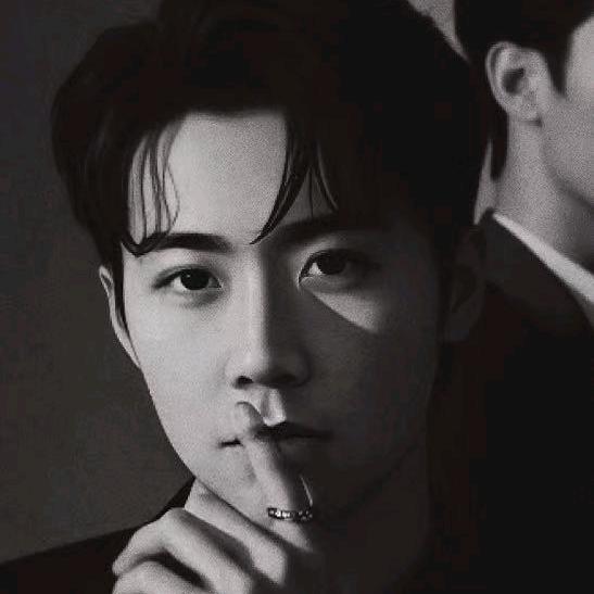 白衣少年