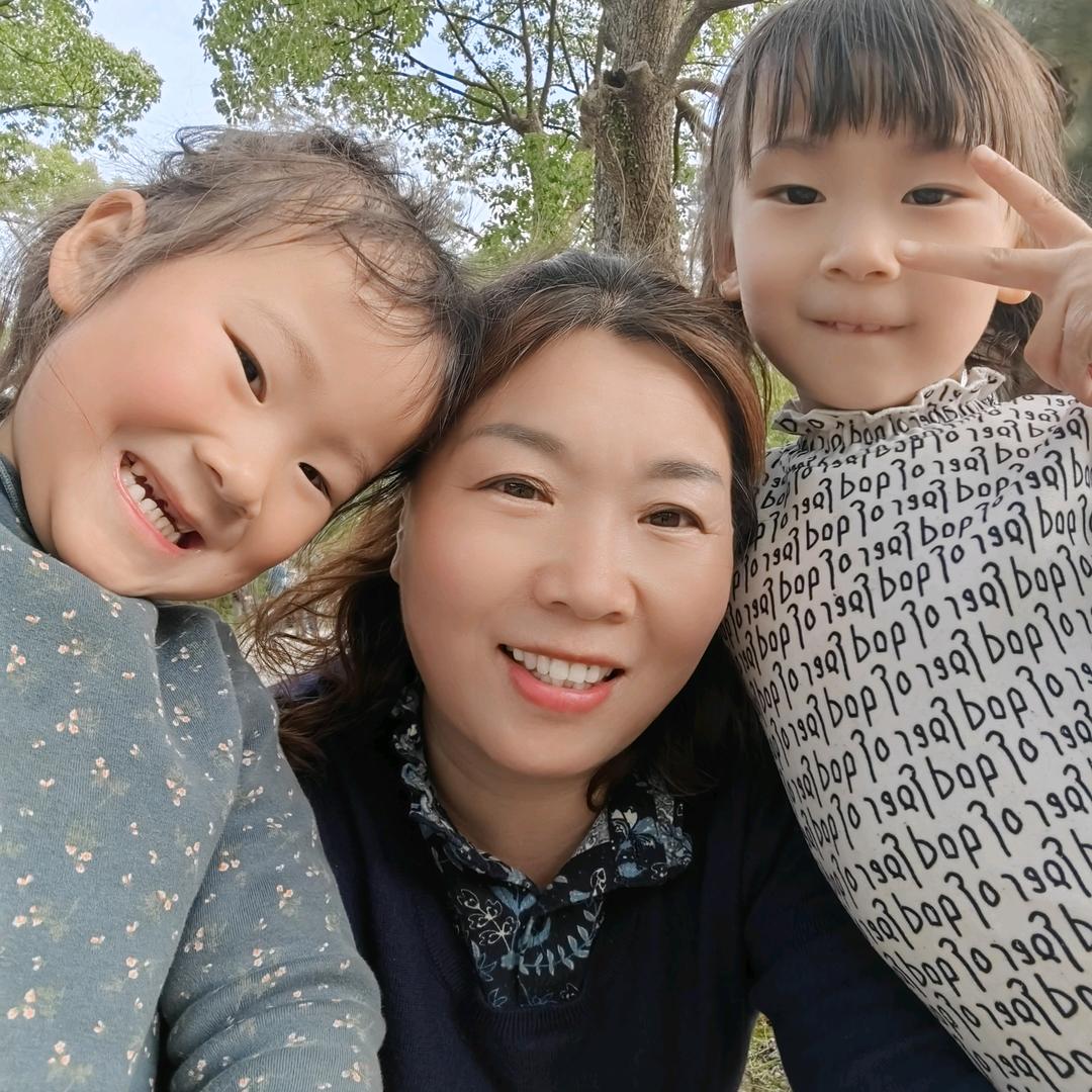 红鹰物流刘志美