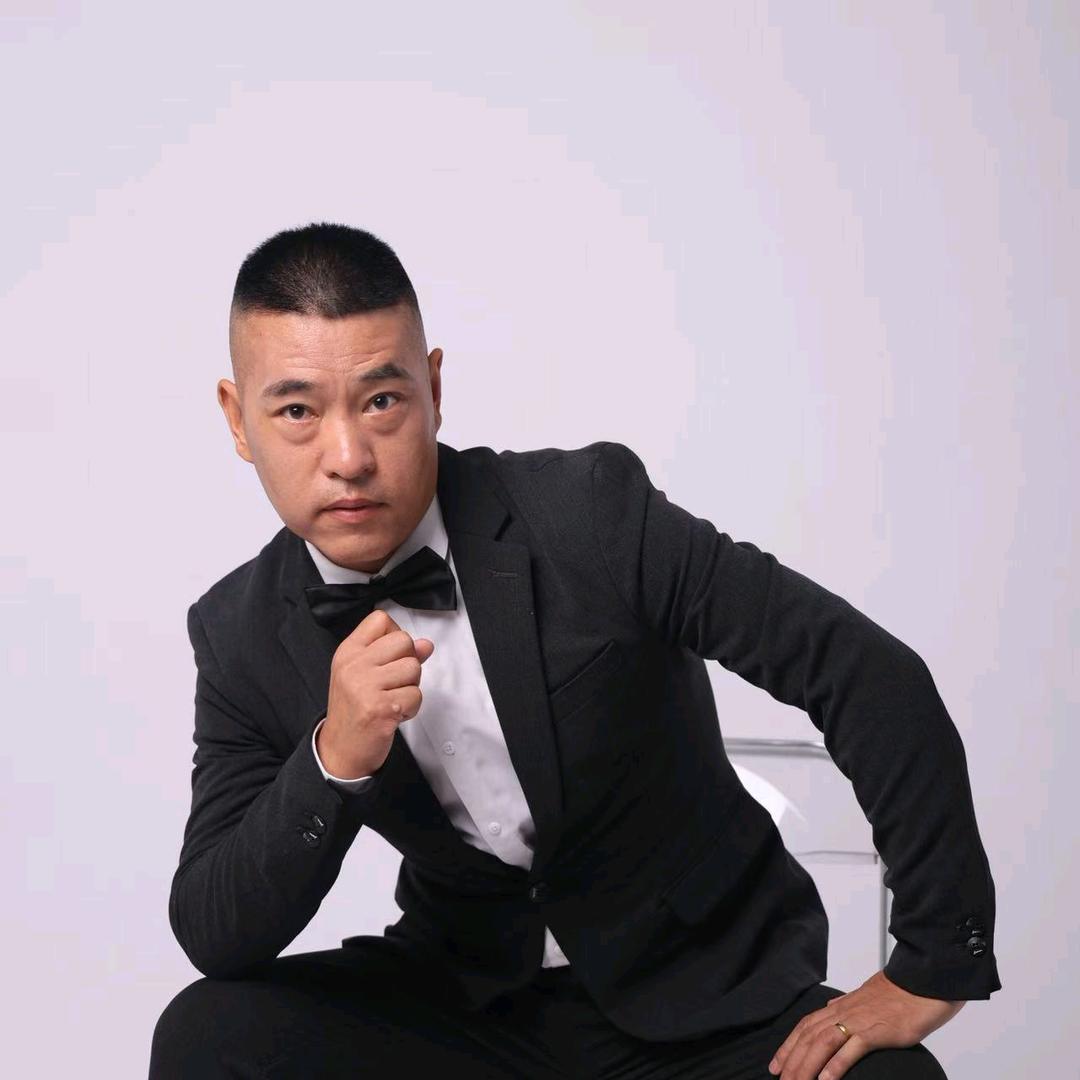 主持人，歌手