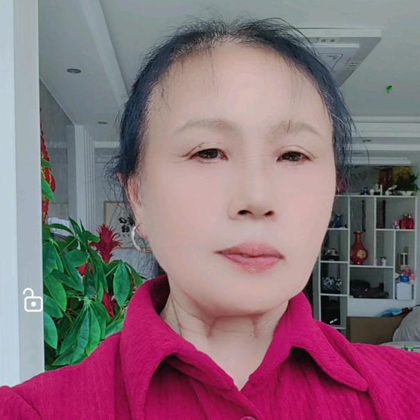 龙氏大姐