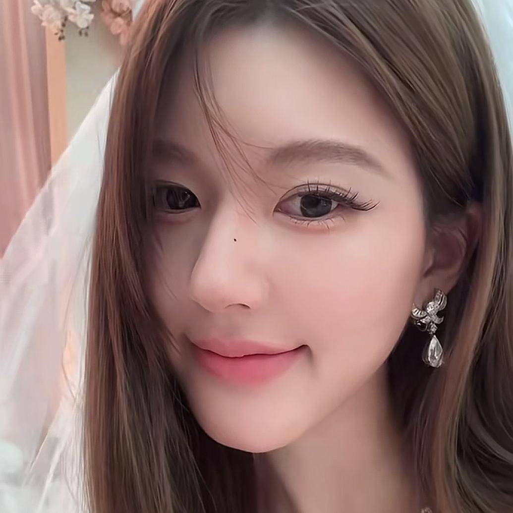 Rosy^露浔ˇ可露丽