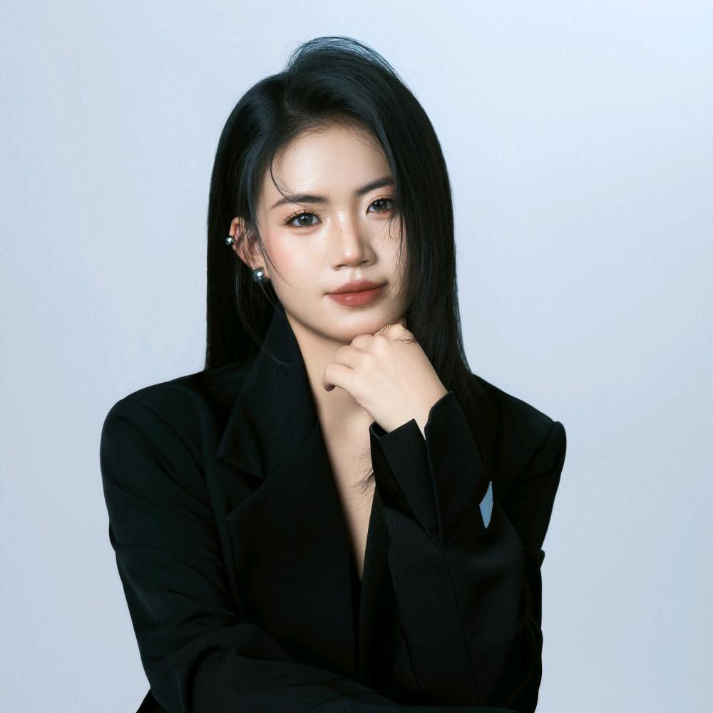 初·白 |婚纱礼服联合创始人-青一