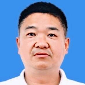 长集中心学校  程诚
