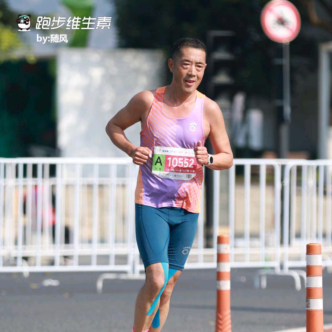 爱跑步的兵哥