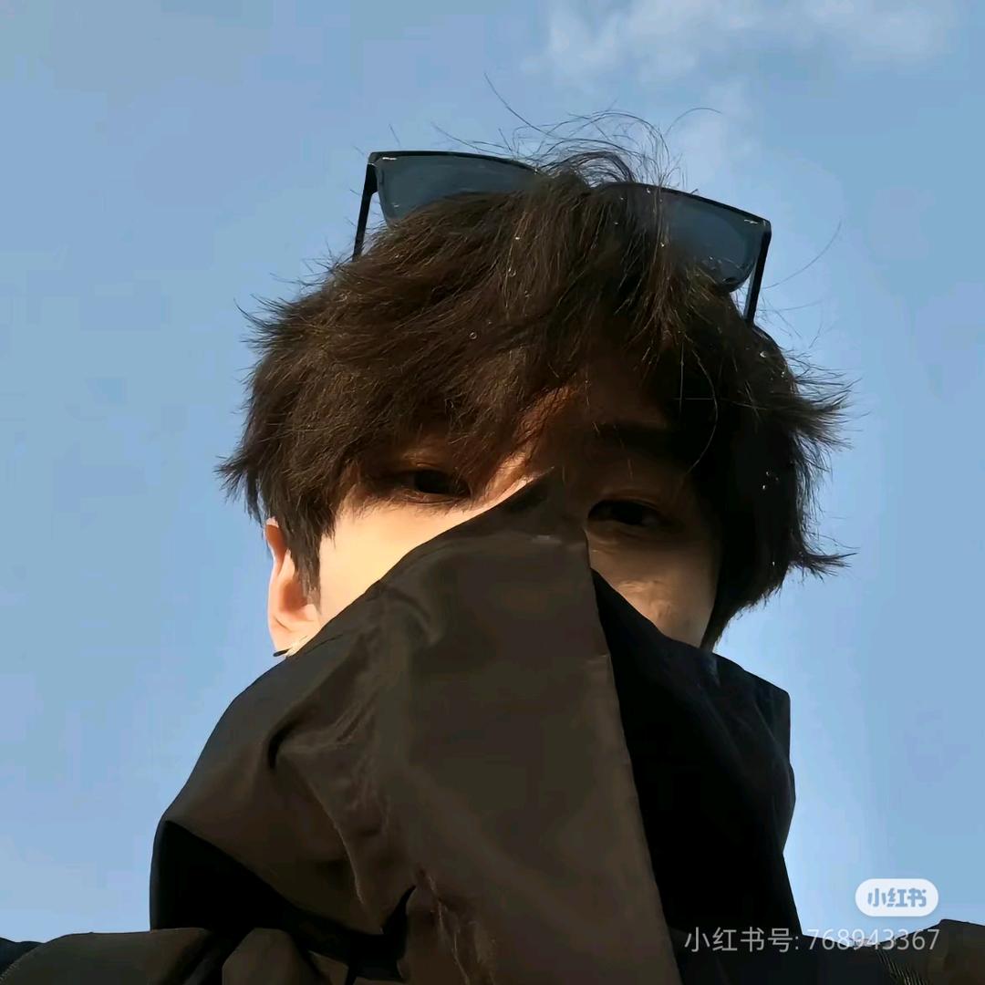 叶雄.