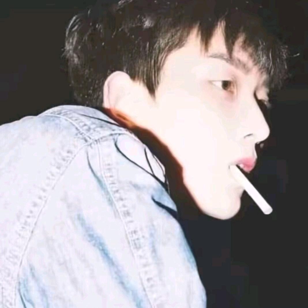 当帅哥好累啊