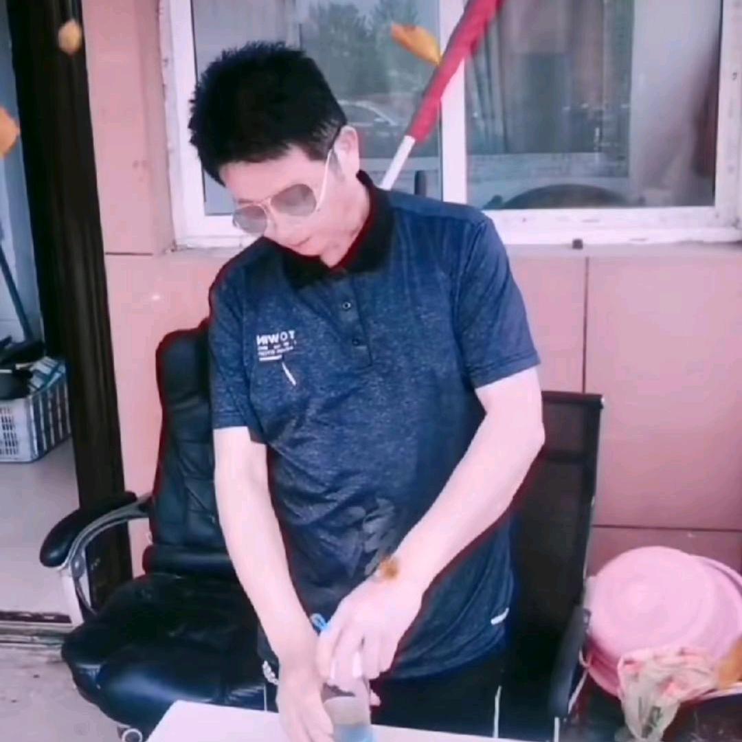 79哥