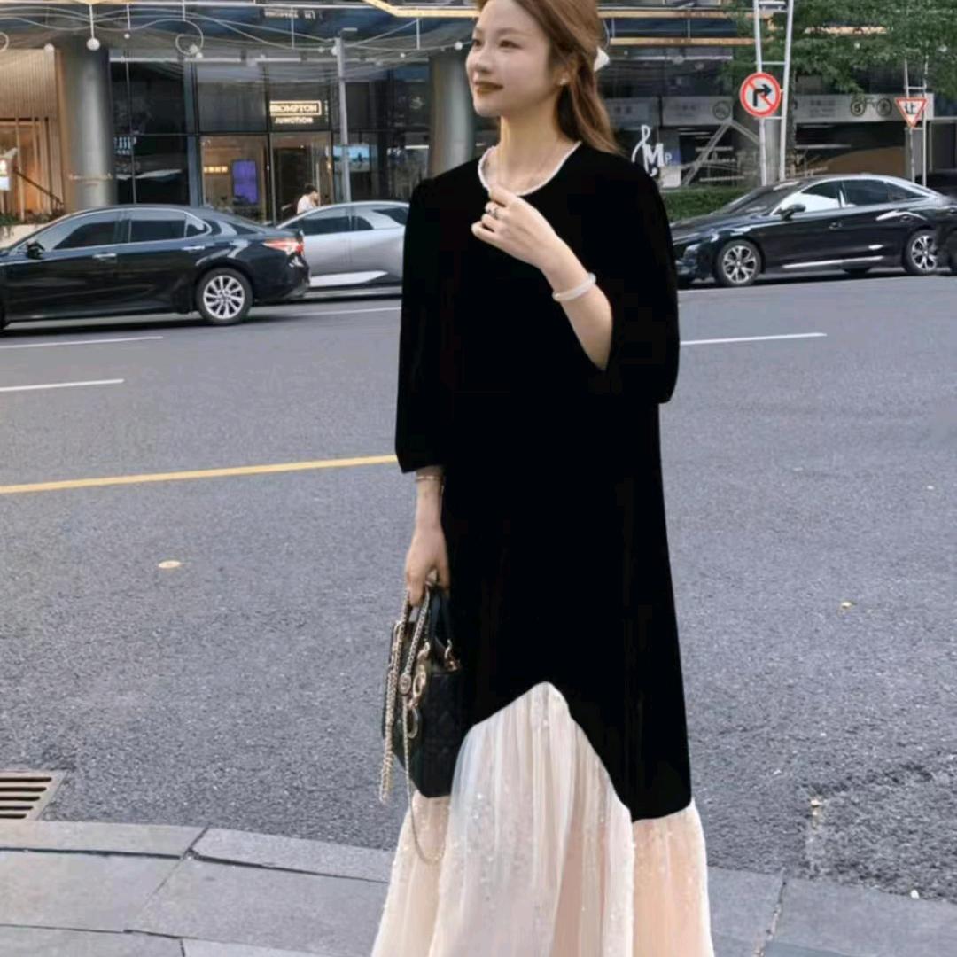 伊佳服饰