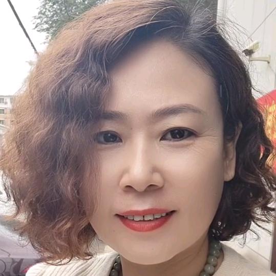 老阿姨（一个人）