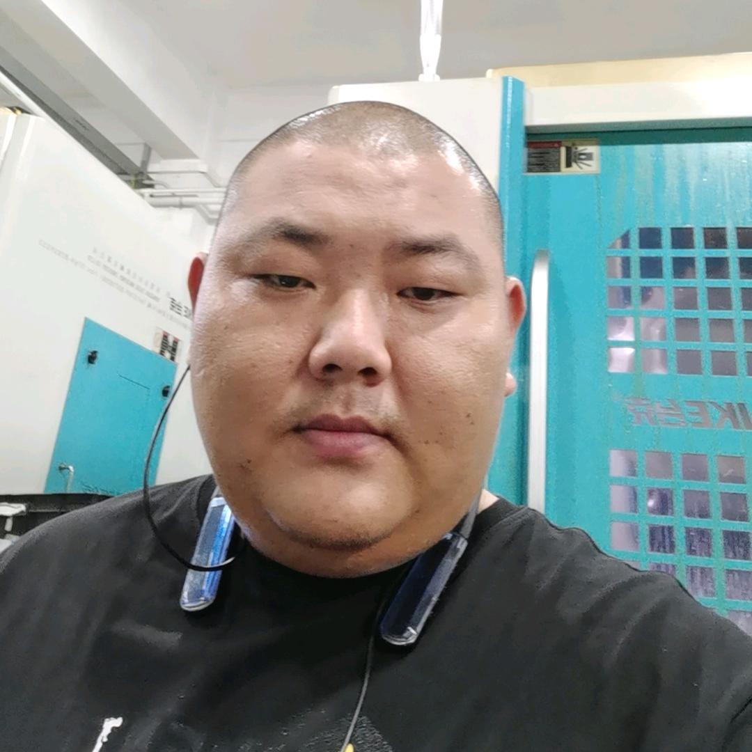 小哥来了