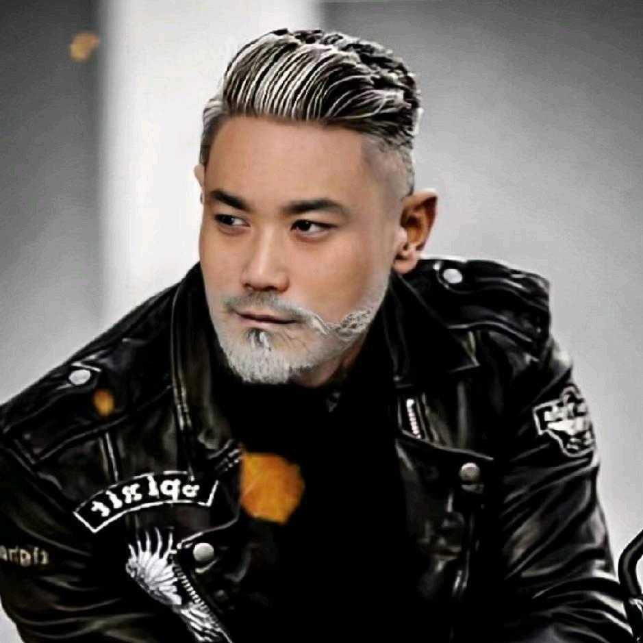 哇🔥疯子不疯