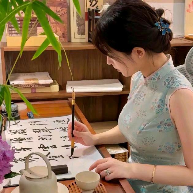 七柒