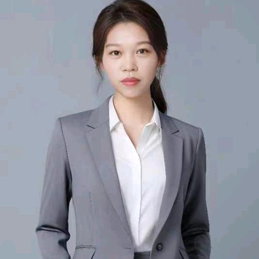 民国女神       石雨