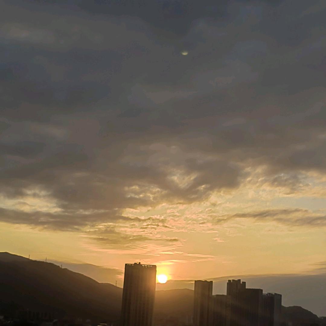 往后余生愛一人。