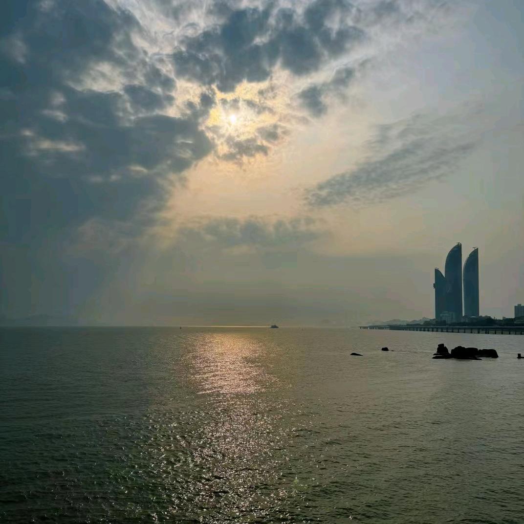 慕白.