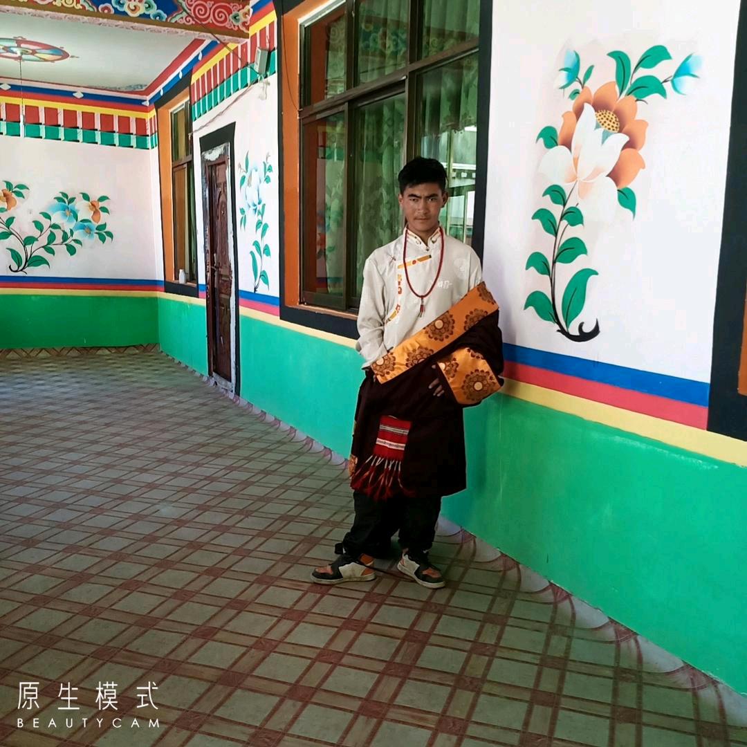 阿里  岗珠