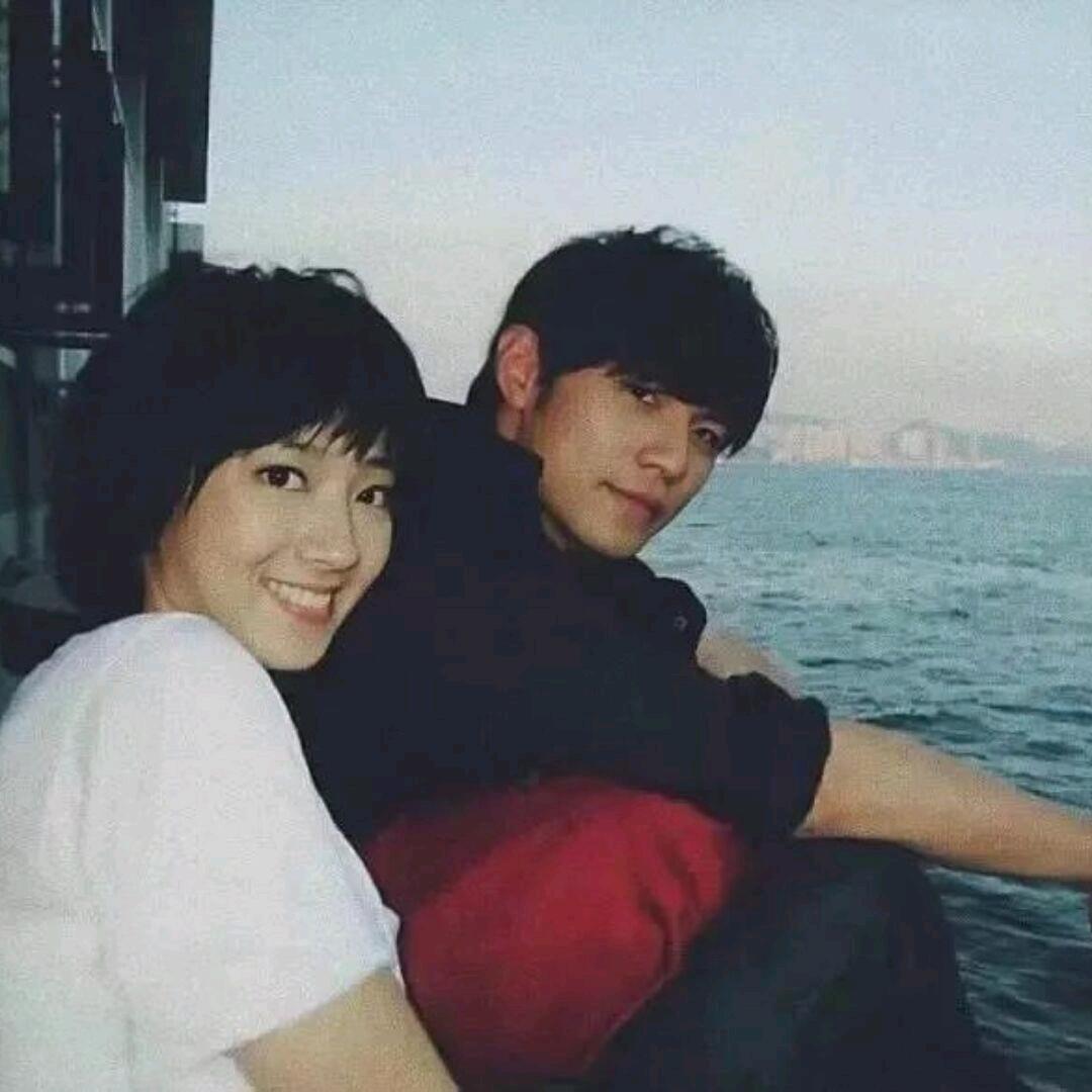 些许潦草
