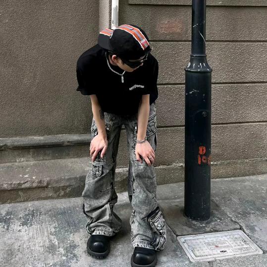 苗业欣.