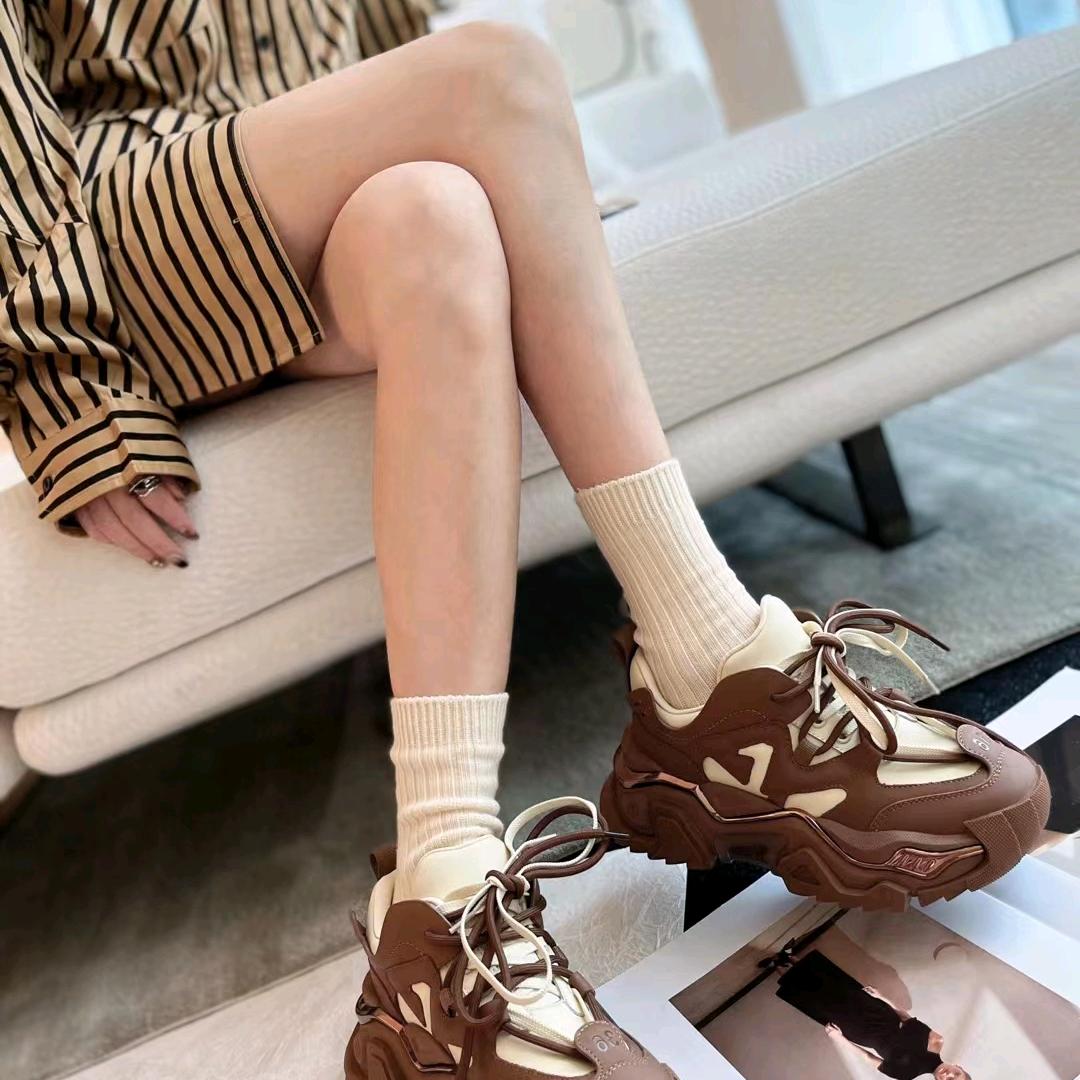 绍兴月红名鞋馆