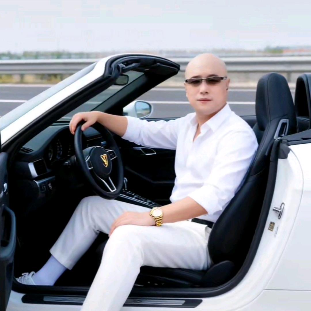 快乐大叔《标哥》