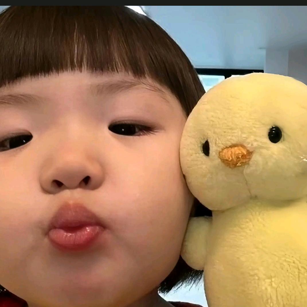 @一害羞就脸红^